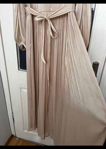 Bej Pilili Uzun Kadın Abiye Elbise - Görsel 6