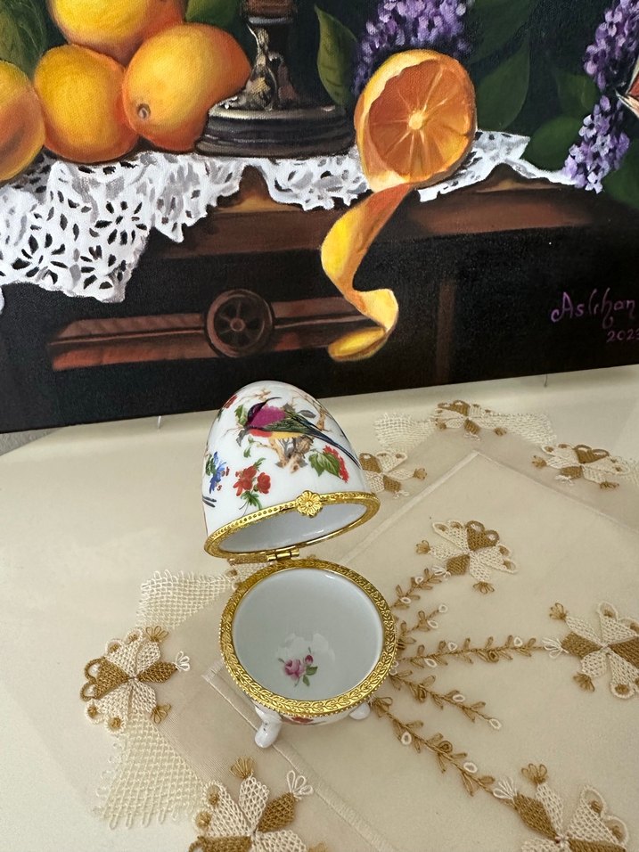 Çiçek ve Kuş Desenli Ayaklı yumurta kutu - Görsel 3