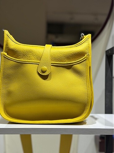  Beden HERMES EVELYNE HAKİKİ DERİ 30cm*32cm