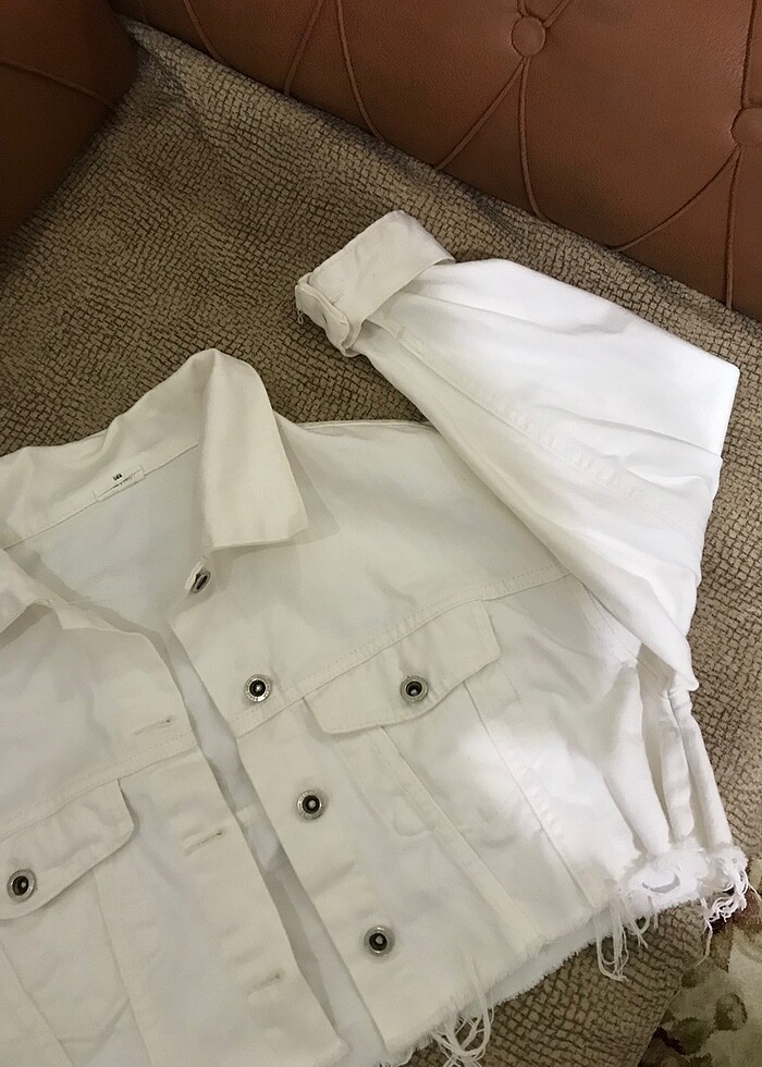 Crop beyaz ceket - Görsel 2