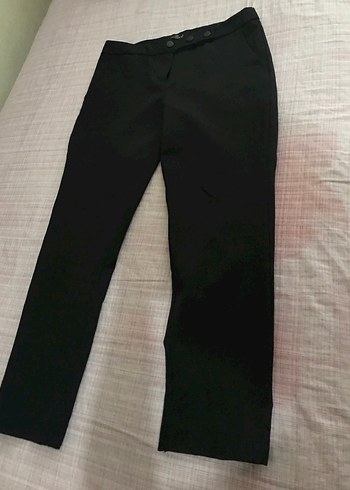 Siyah Düğmeli kumaş pantolon - Görsel 3