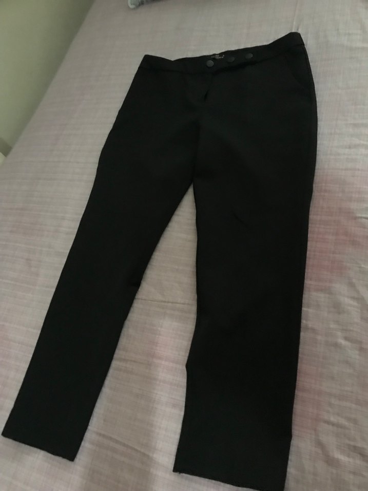 Siyah Düğmeli kumaş pantolon - Görsel 2