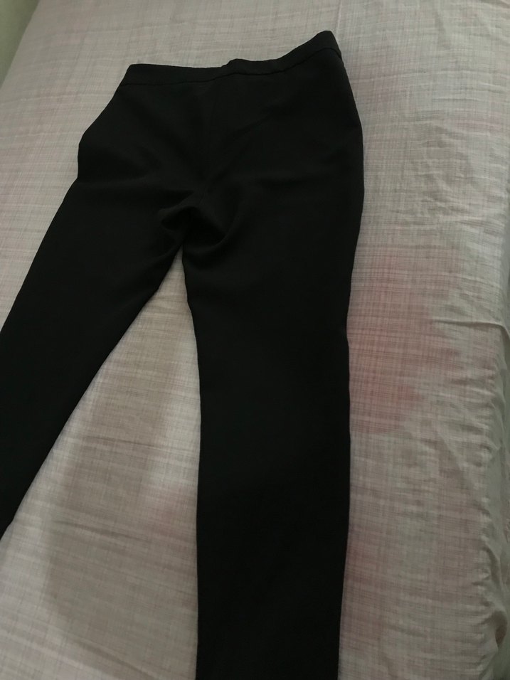 Siyah Düğmeli kumaş pantolon - Görsel 4