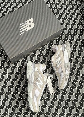 New Balance New 9060 krem