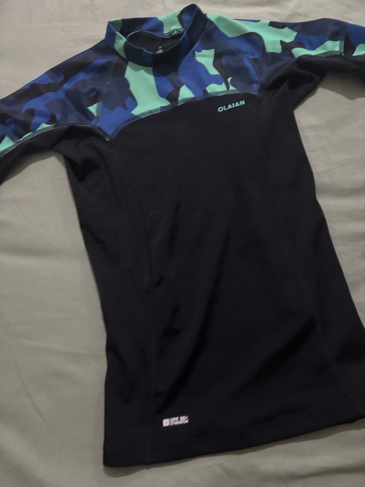 Erkek Çocuk Kısa Kollu Mavi Batik Desenli Uv Mayo - Görsel 4