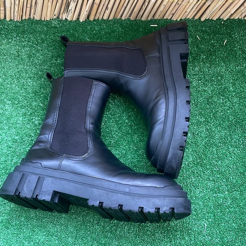 Bershka Siyah Deri  Erkek Bot - Görsel 2