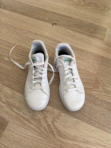 Adidas spor ayakkabı