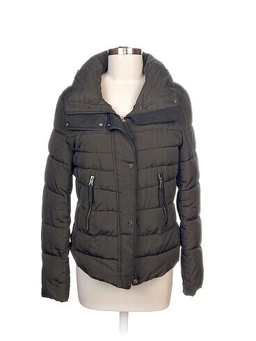 Bershka Mont %70 İndirimli.
