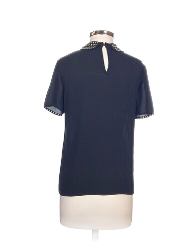 36 Beden Koton Bluz %70 İndirimli.