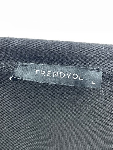 l Beden siyah Renk Trendyol & Milla Sweatshirt %70 İndirimli.