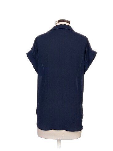 38 Beden Koton Bluz %70 İndirimli.