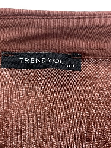38 Beden çeşitli Renk Trendyol & Milla Gömlek %70 İndirimli.