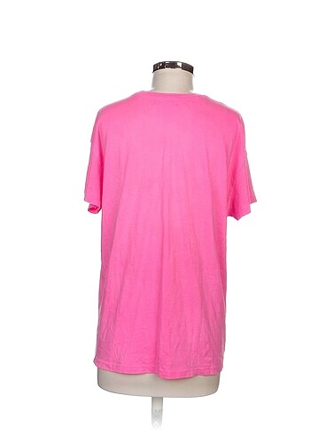 s Beden Bershka T-shirt %70 İndirimli.