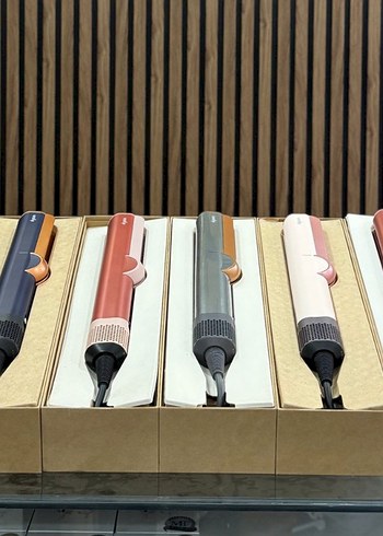 Dyson Çok Renkli Saç Düzleştirici