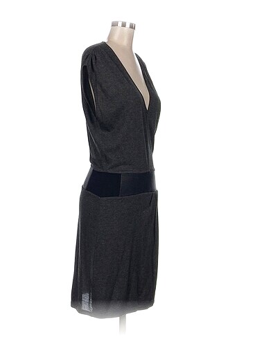 BCBG Maxazria BCBG Maxazria Kısa Elbise %70 İndirimli.