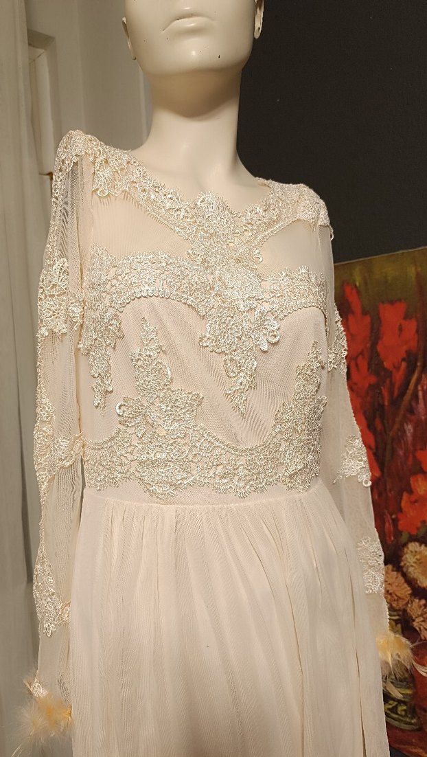 Vintage Nakışlı Uzun Kollu Beyaz Uzun Elbise - Görsel 2