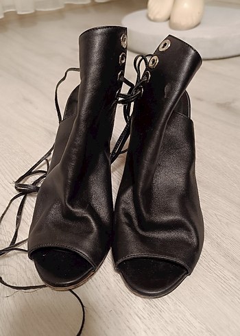 Siyah Deri Stiletto Topuklu Gotik Ayakkabı - Görsel 9