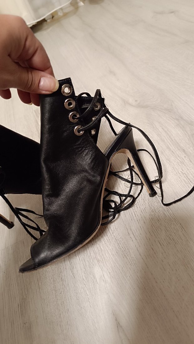 Siyah Deri Stiletto Topuklu Gotik Ayakkabı - Görsel 5