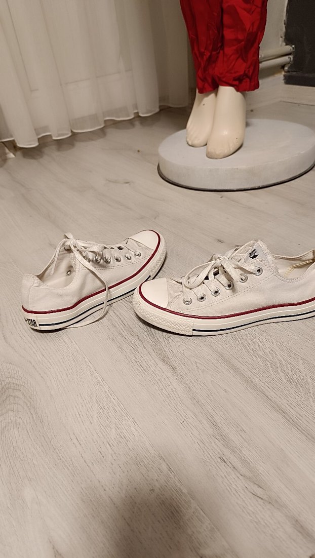 Beyaz Minimalist Kadın Spor Ayakkabı - Görsel 2