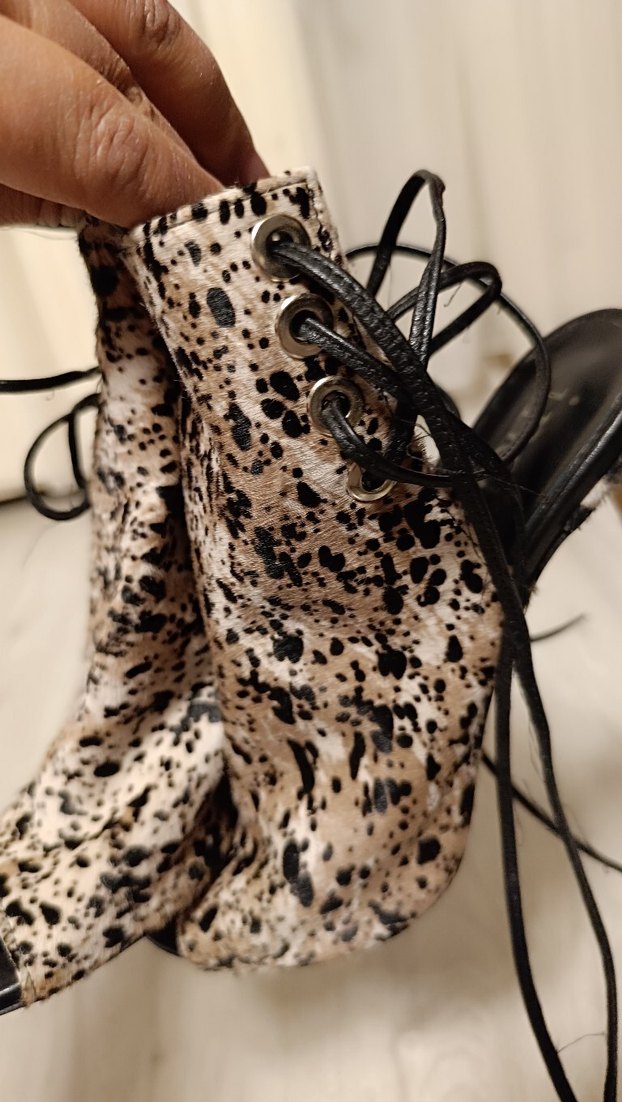 Leopar Desenli Süet Stiletto Topuklu Kadın Ayakkabı - Görsel 3