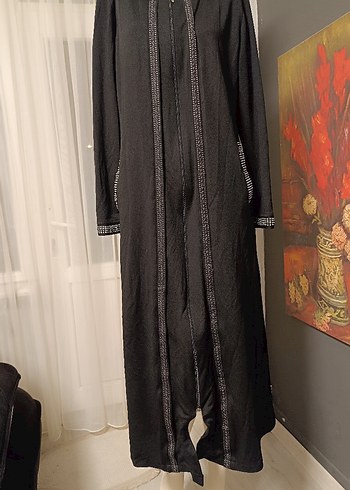 Nakışlı Siyah Uzun Ceketi ferace - Görsel 3