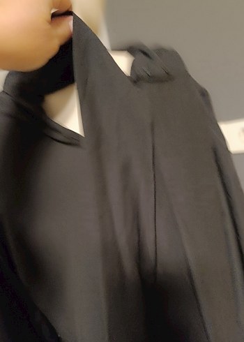 Zincir Detaylı Siyah Uzun Kollu Bluz - Görsel 6