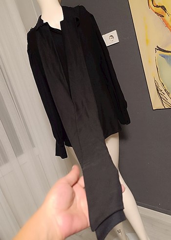 Zincir Detaylı Siyah Uzun Kollu Bluz - Görsel 8