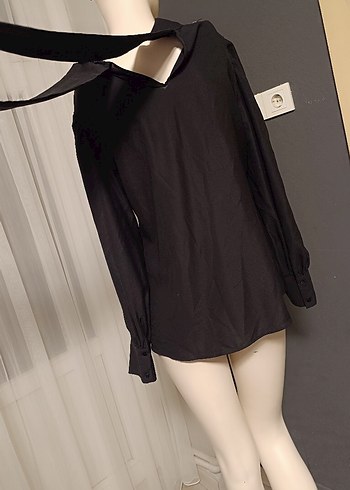 Zincir Detaylı Siyah Uzun Kollu Bluz - Görsel 9