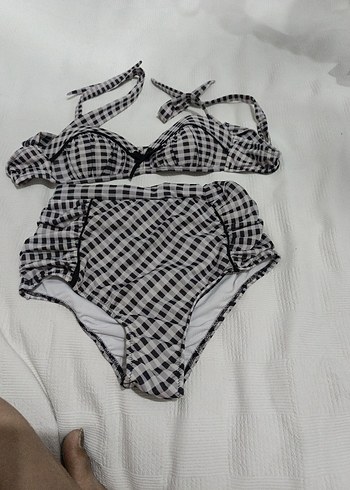 Fırfırlı Kareli Mini Bikini Takımı