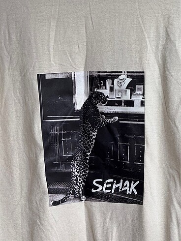 xl Beden Sırt Baskılı Oversize T-shirt