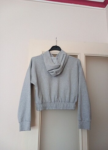 Crop Sweatshirt