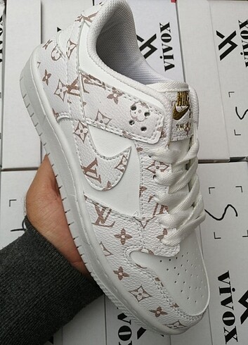 Nike Dunk Beyaz (İTHAL ÜRÜN)