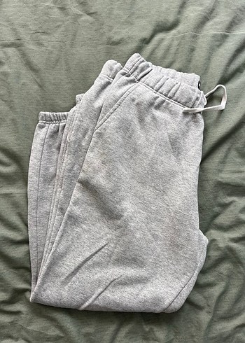 Gri erkek Pull&Bear eşofman altı - Görsel 4