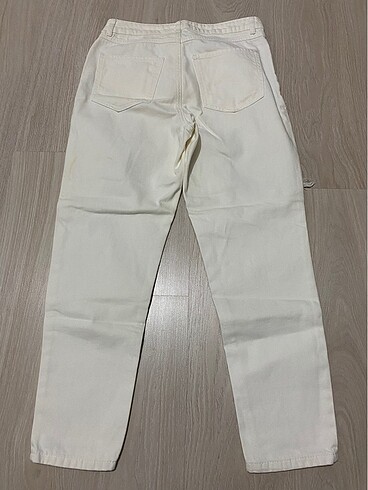 LC Waikiki Beyaz kadın yırtık mom jean