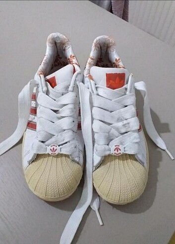 Adidas Süperstar 