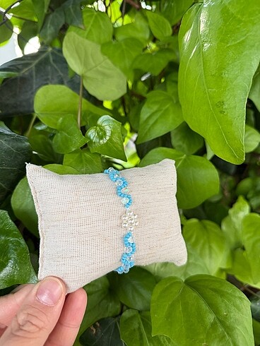 Diğer HANDMADE İNCİLİ BİLEKLİK.