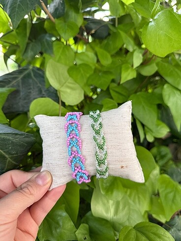 HANDMADE ÖRGÜ MODEL BİLEKLİK.