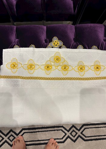 Nakışlı iğne oyalı Beyaz Havlu - Görsel 2