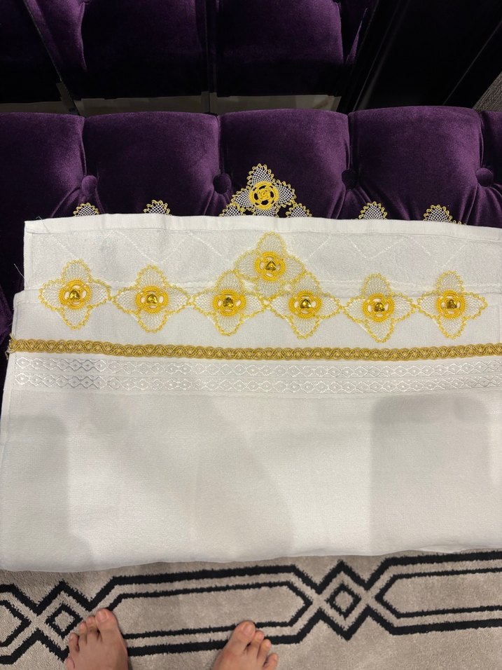 Nakışlı iğne oyalı Beyaz Havlu - Görsel 2