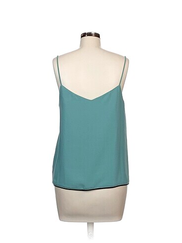 36 Beden Fabrika Bluz %70 İndirimli.