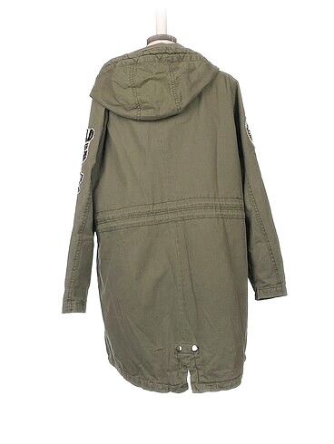m Beden Pull and Bear Kaban %70 İndirimli.