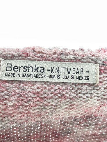 s Beden çeşitli Renk Bershka Kazak / Triko %70 İndirimli.