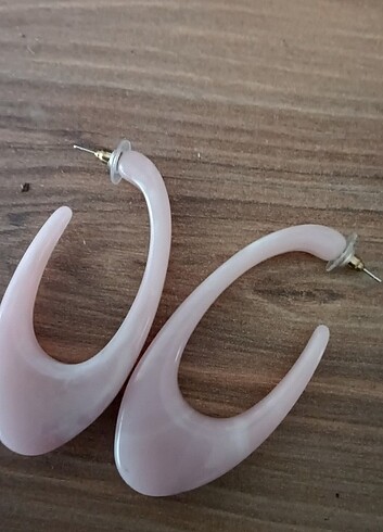 Pembiş tatlı küpeler takılmadı hiç