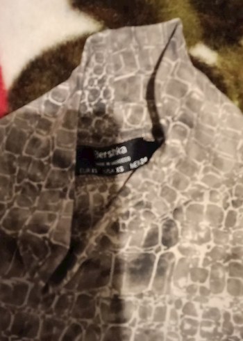 Yılan Desenli crop marka ürün sıfır - Görsel 2