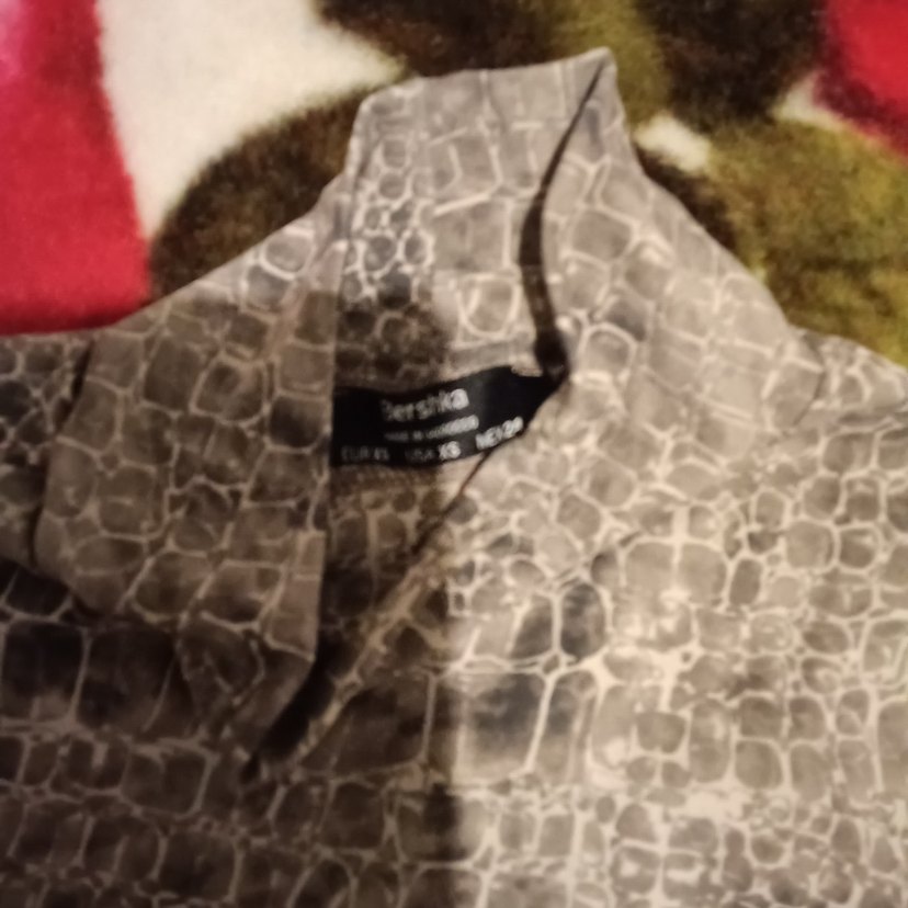 Yılan Desenli crop marka ürün sıfır - Görsel 2