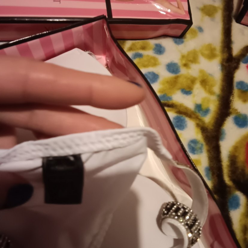 Victoria's secret takım iç çamaşır kutusunda sıfır - Görsel 5