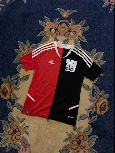 Adidas Adidas erkek çocuk 9-10 yaş tşört