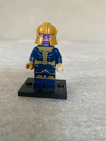 Lego thanos