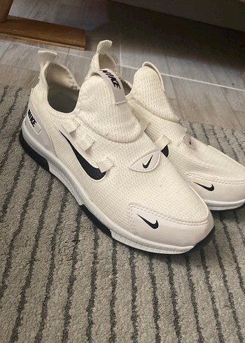 Nike Beyaz Kadın Spor Ayakkabı Velcro