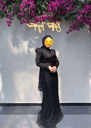 Pınar Şems Uzun Siyah Yılan Desenli Gotik Abiye Elbise